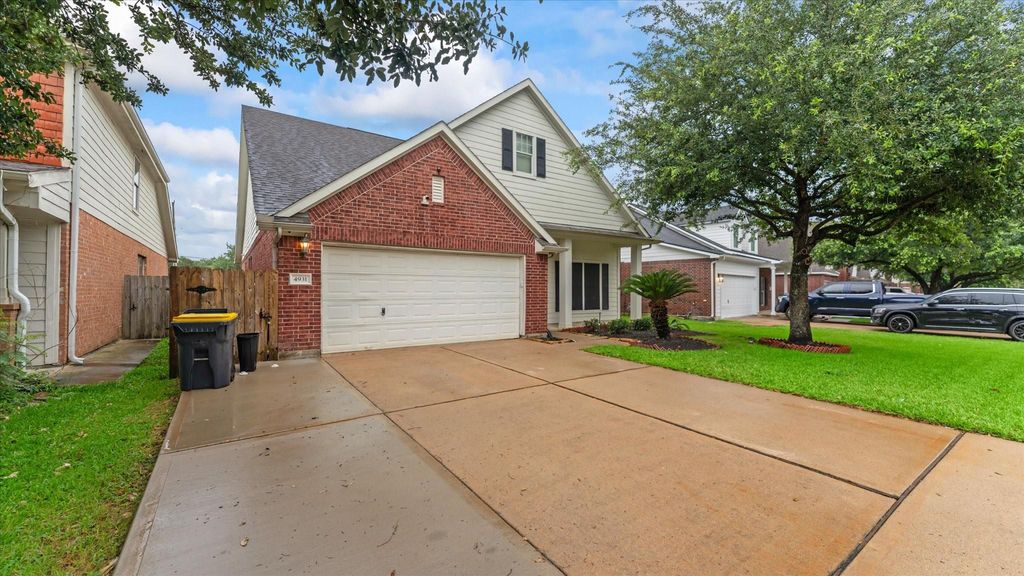 4931 Trailing Clover Court, Houston, TX 77084