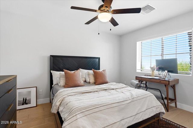 4214 E TURNEY Avenue, Phoenix, AZ 85018