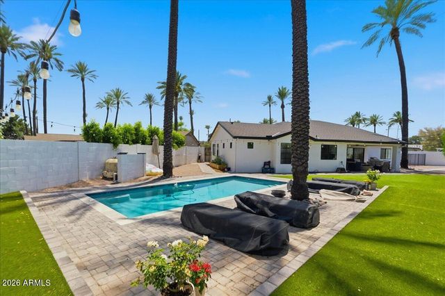 4214 E TURNEY Avenue, Phoenix, AZ 85018