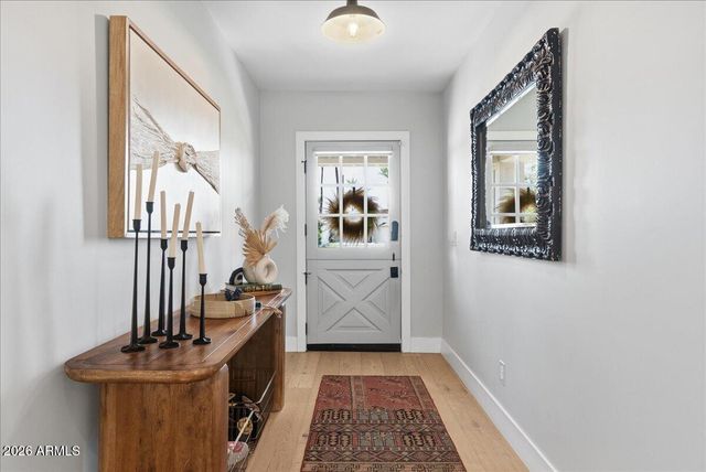 4214 E TURNEY Avenue, Phoenix, AZ 85018