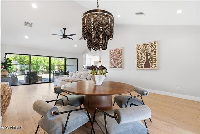4214 E TURNEY Avenue, Phoenix, AZ 85018