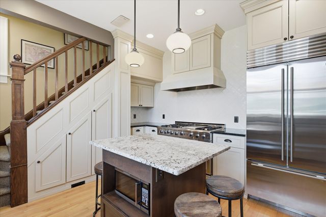 641 Goodrich Avenue, Saint Paul, MN 55105