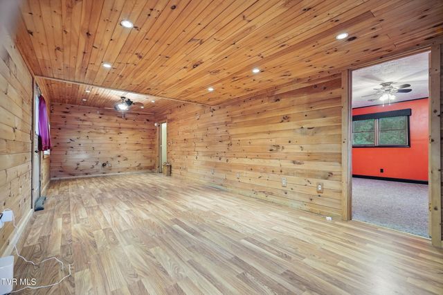 8020 Rock Switch Road, Wise, VA 24293