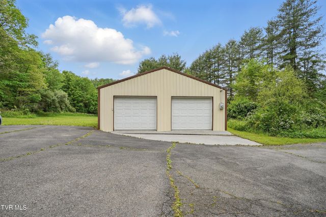 8020 Rock Switch Road, Wise, VA 24293