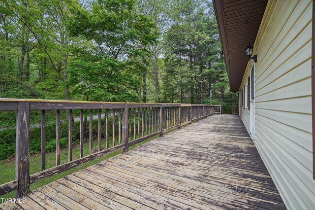 8020 Rock Switch Road, Wise, VA 24293