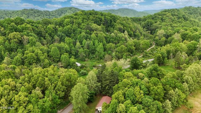 8020 Rock Switch Road, Wise, VA 24293
