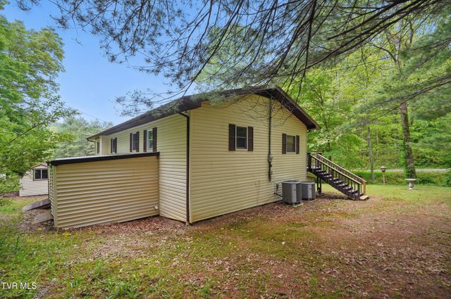 8020 Rock Switch Road, Wise, VA 24293
