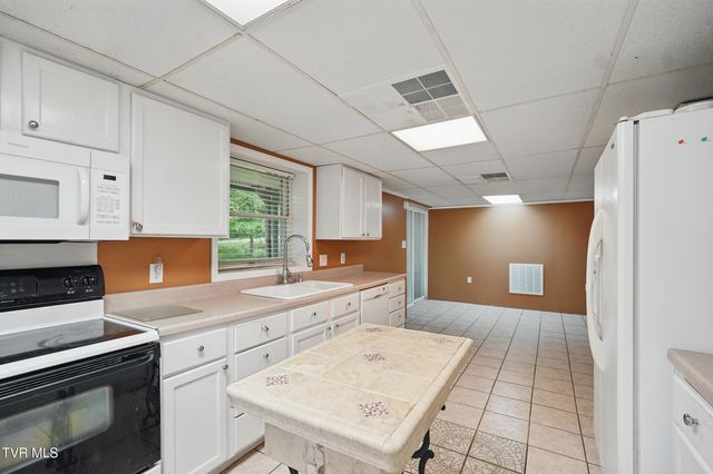 8020 Rock Switch Road, Wise, VA 24293