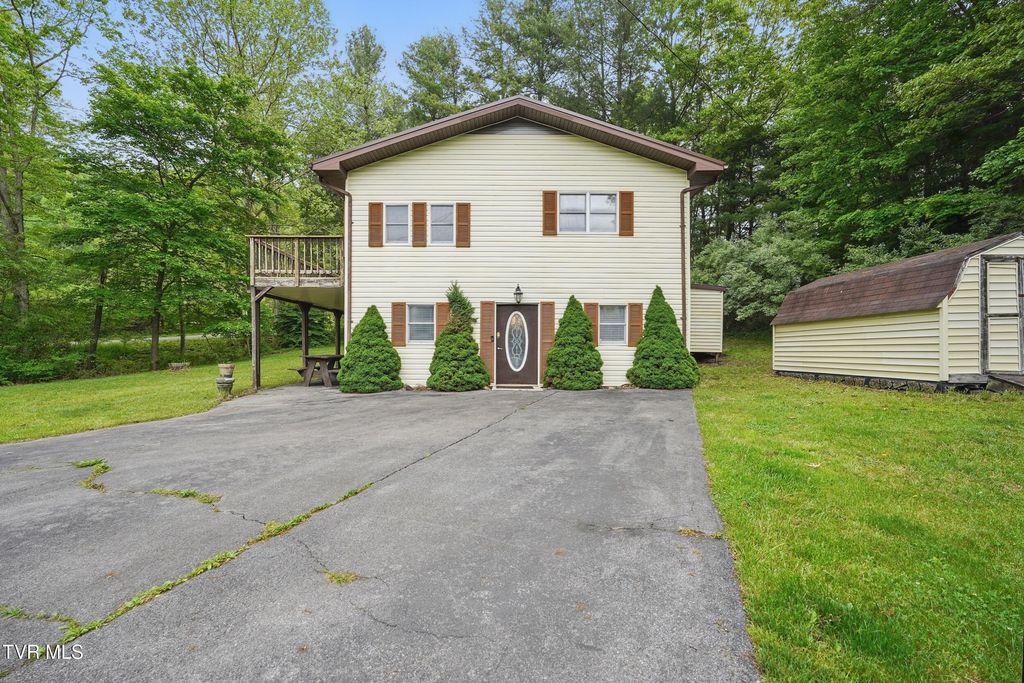 8020 Rock Switch Road, Wise, VA 24293