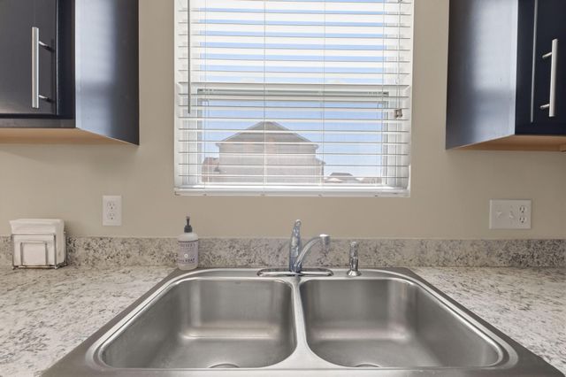 13205 Mckinley Place, Crown Point, IN 46307