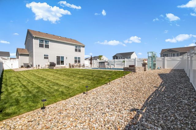 13205 Mckinley Place, Crown Point, IN 46307