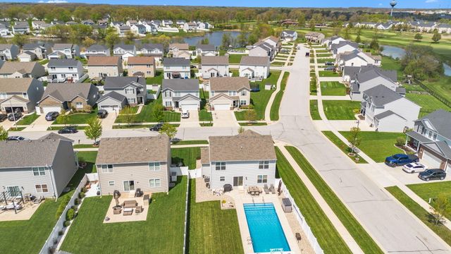 13205 Mckinley Place, Crown Point, IN 46307