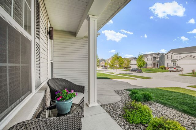 13205 Mckinley Place, Crown Point, IN 46307