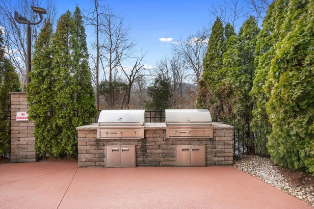 400 Warioto Way Apt 215, Ashland City, TN 37015
