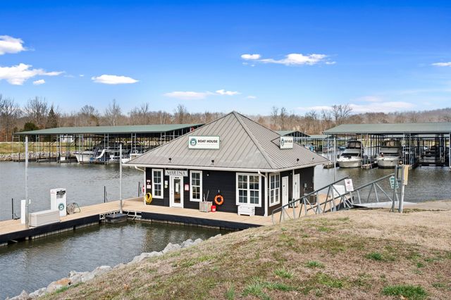 400 Warioto Way Apt 215, Ashland City, TN 37015
