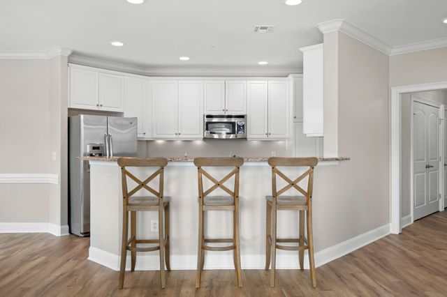 400 Warioto Way Apt 215, Ashland City, TN 37015