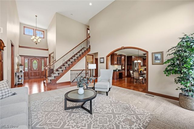 318 Edenmore Street, Wadsworth, OH 44281