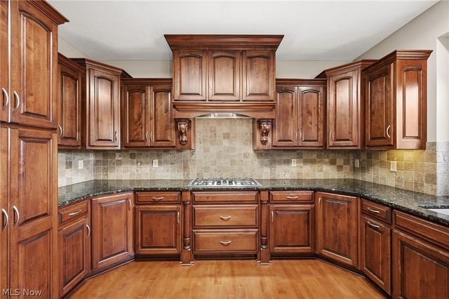 318 Edenmore Street, Wadsworth, OH 44281