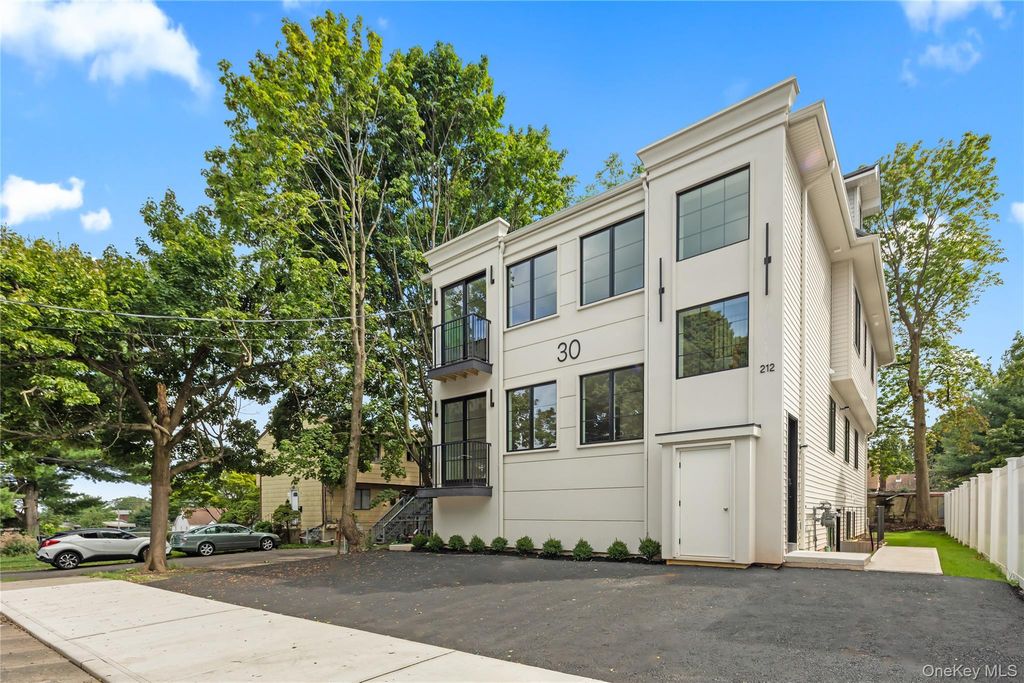 30 E Castle Avenue #101, Spring Valley, NY 10977 — photo 3