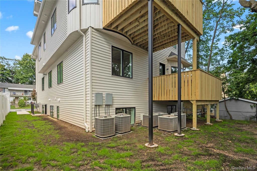 30 E Castle Avenue #101, Spring Valley, NY 10977 — photo 5