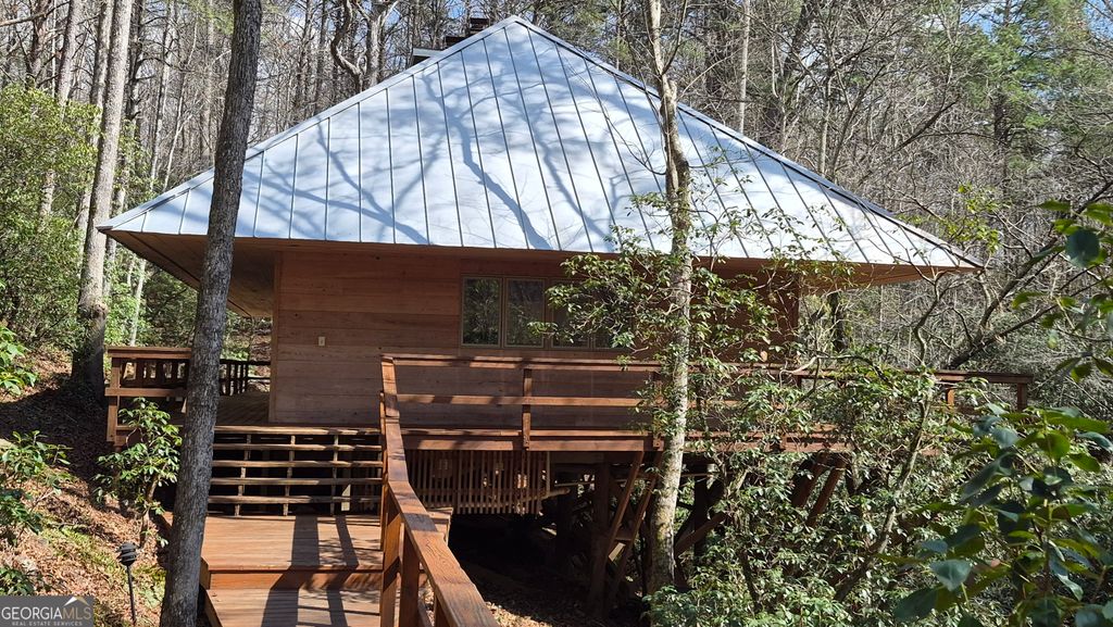 122 Lost Habersham Valley Drive, Clarkesville, GA 30523