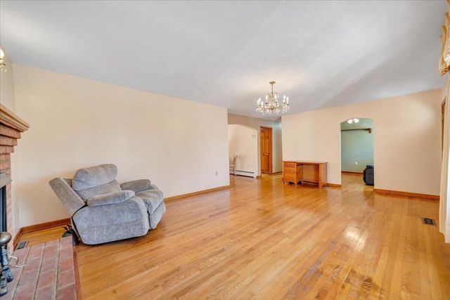 5292 Amanda LN, Roanoke, VA 24014