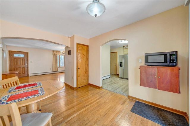 5292 Amanda LN, Roanoke, VA 24014