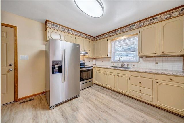 5292 Amanda LN, Roanoke, VA 24014