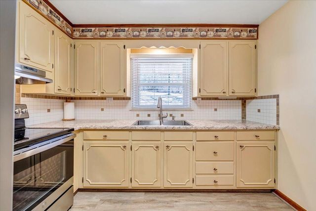 5292 Amanda LN, Roanoke, VA 24014