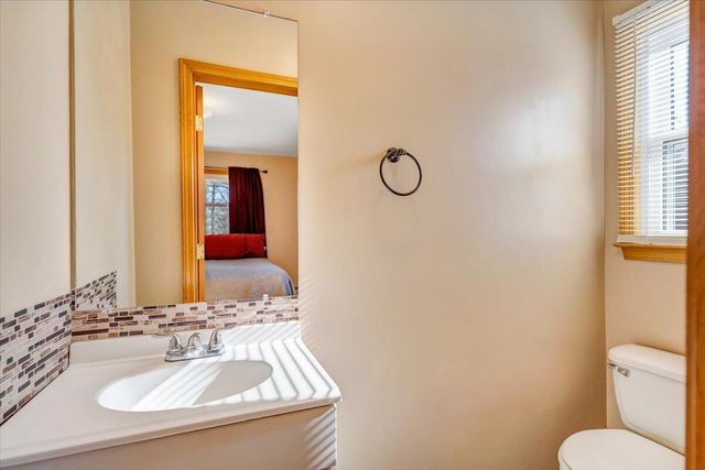 5292 Amanda LN, Roanoke, VA 24014