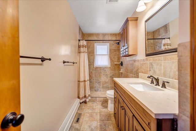 5292 Amanda LN, Roanoke, VA 24014