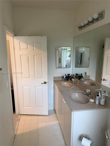 12426 SW 125th Ter, Miami, FL 33186