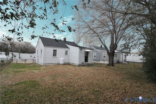 817 Arlington St, Petersburg, VA 23803