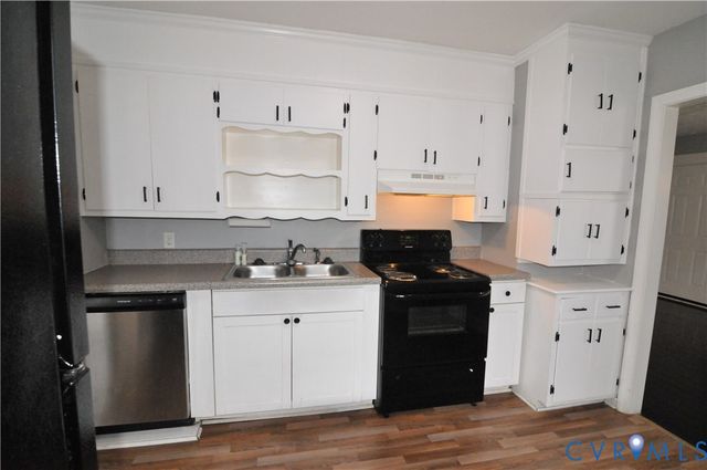 817 Arlington St, Petersburg, VA 23803