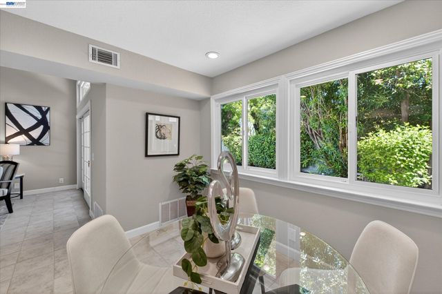 5943 Corte Arboles, Pleasanton, CA 94566