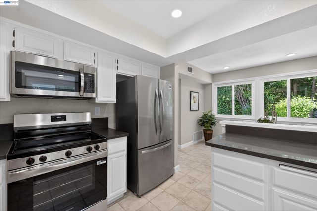 5943 Corte Arboles, Pleasanton, CA 94566