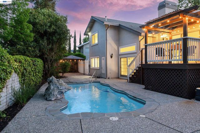 5943 Corte Arboles, Pleasanton, CA 94566