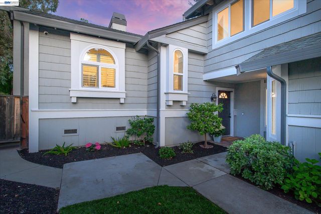 5943 Corte Arboles, Pleasanton, CA 94566