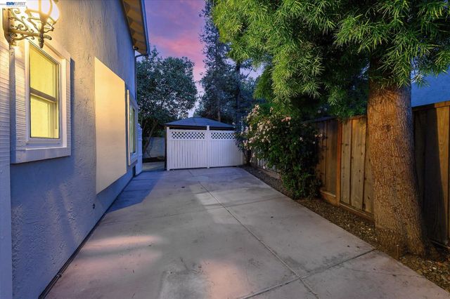 5943 Corte Arboles, Pleasanton, CA 94566