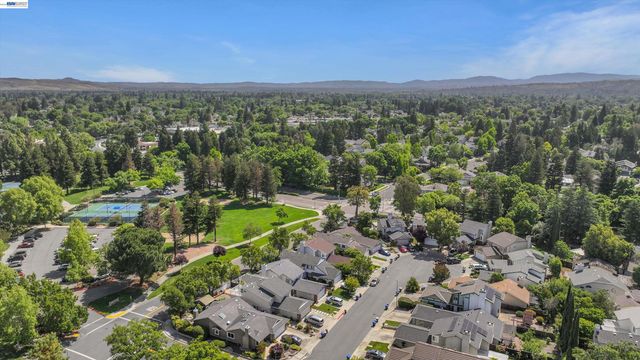 5943 Corte Arboles, Pleasanton, CA 94566