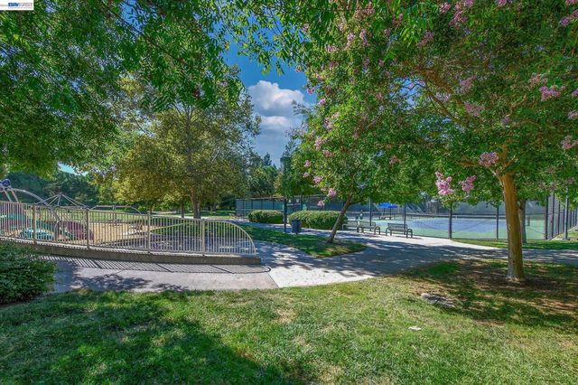 5943 Corte Arboles, Pleasanton, CA 94566