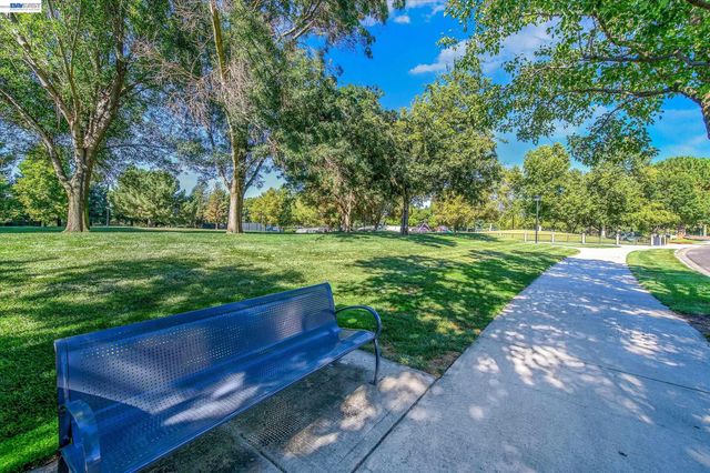 5943 Corte Arboles, Pleasanton, CA 94566