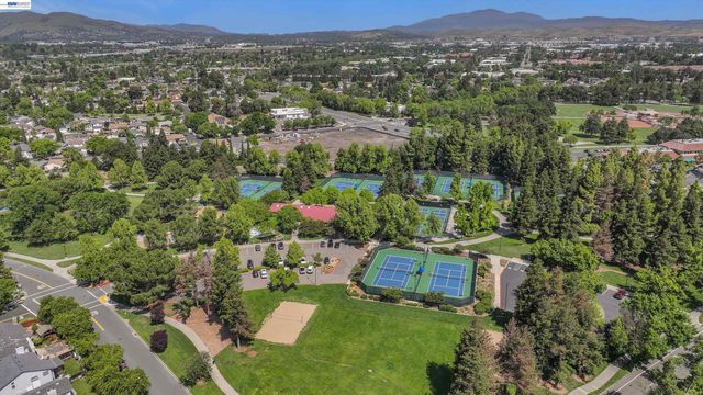 5943 Corte Arboles, Pleasanton, CA 94566