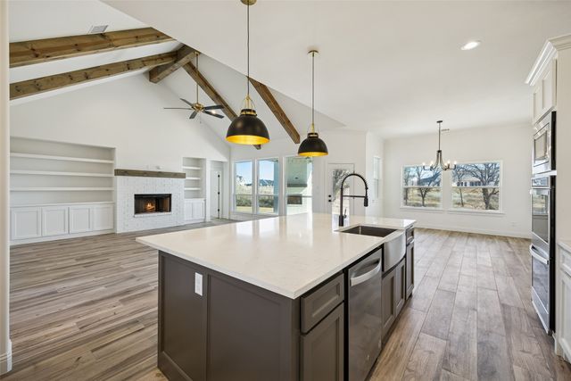 257 Coalson Crossing, Azle, TX 76020