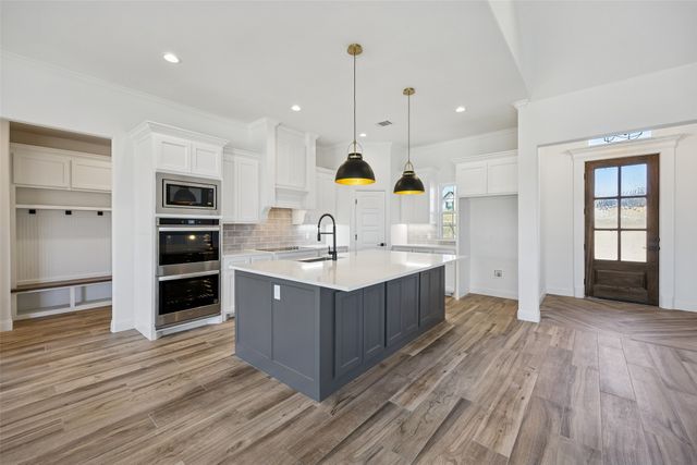 257 Coalson Crossing, Azle, TX 76020