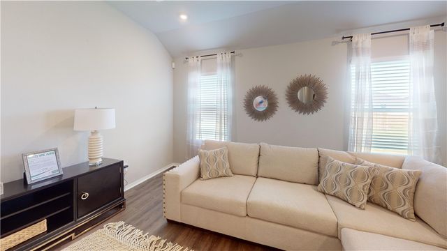 325 Troy Street, Elkins, AR 72727