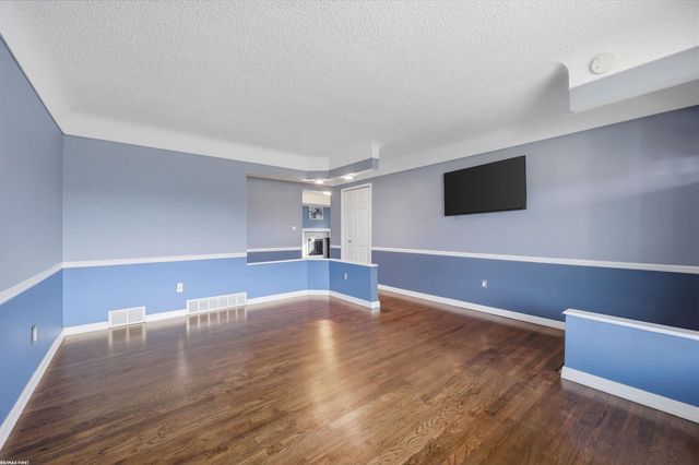 13203 Darryl Drive, Warren, MI 48088