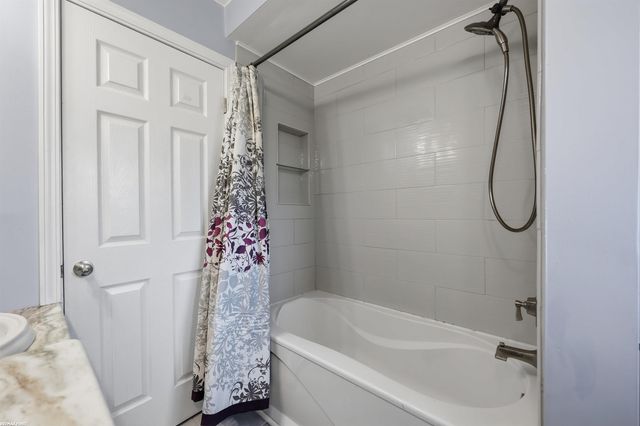 13203 Darryl Drive, Warren, MI 48088