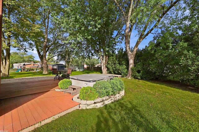 13203 Darryl Drive, Warren, MI 48088