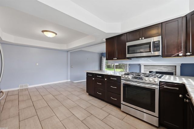 13203 Darryl Drive, Warren, MI 48088
